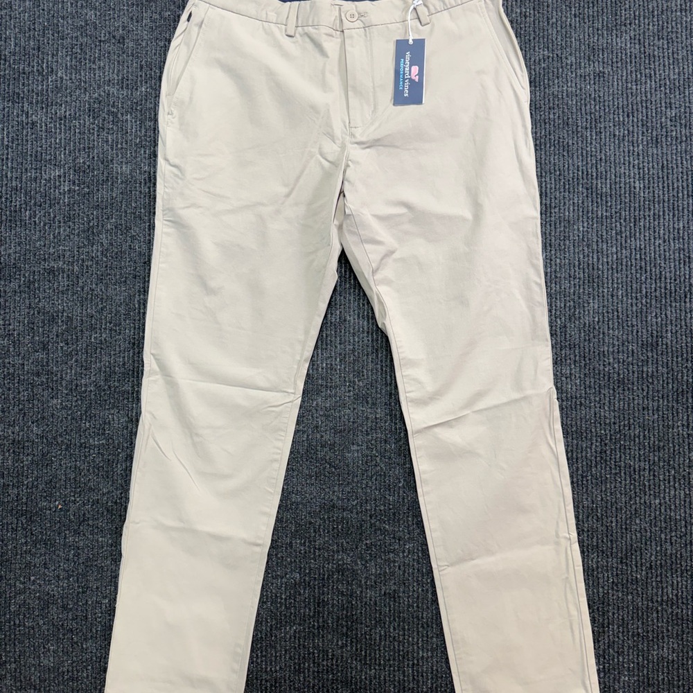 Vineyard Vines On-The-Go Men's Khaki Chinos Golf 36 x 34